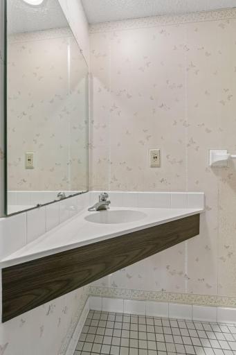 2630 Alabama Avenue S, Saint Louis Park, MN 55416