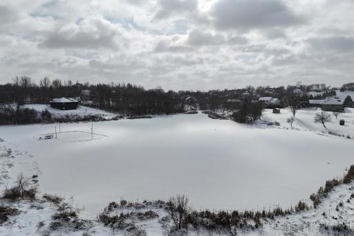 Even on the winter the setting is beautiful and accommodates winter with ice skating activities.