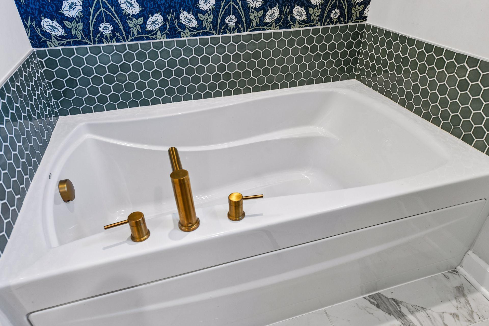 Soaking tub with tile surround
