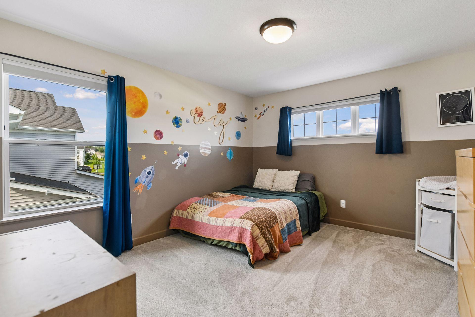 Second bedroom with plenty of natural light