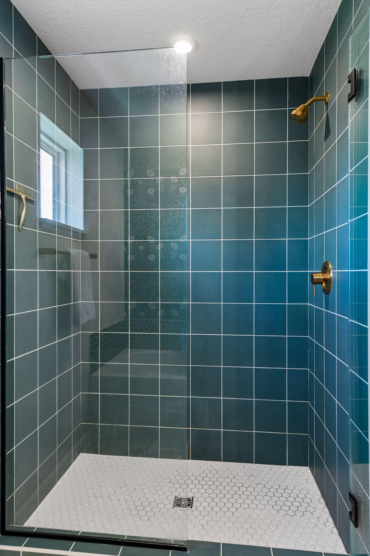 Glass walled walk in shower
