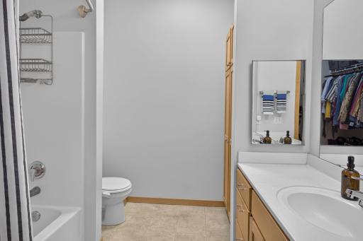 2900 11th Avenue S, 208, Minneapolis, MN 55407