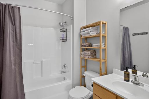 2900 11th Avenue S, 208, Minneapolis, MN 55407