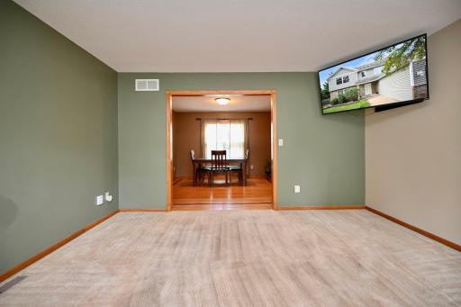 5 Living Room II.jpg
