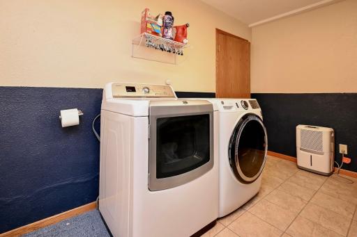 23 LL Laundry Area.jpg