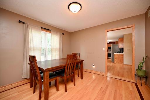 6 Dining Room.jpg