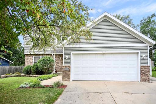 Photo for 5825 Fairway Drive NW, Rochester, MN 55901 - listing #7128453 5825 Fairway Drive NW, Rochester, MN 55901