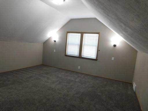 413 22nd Street S, Fargo, ND 58103