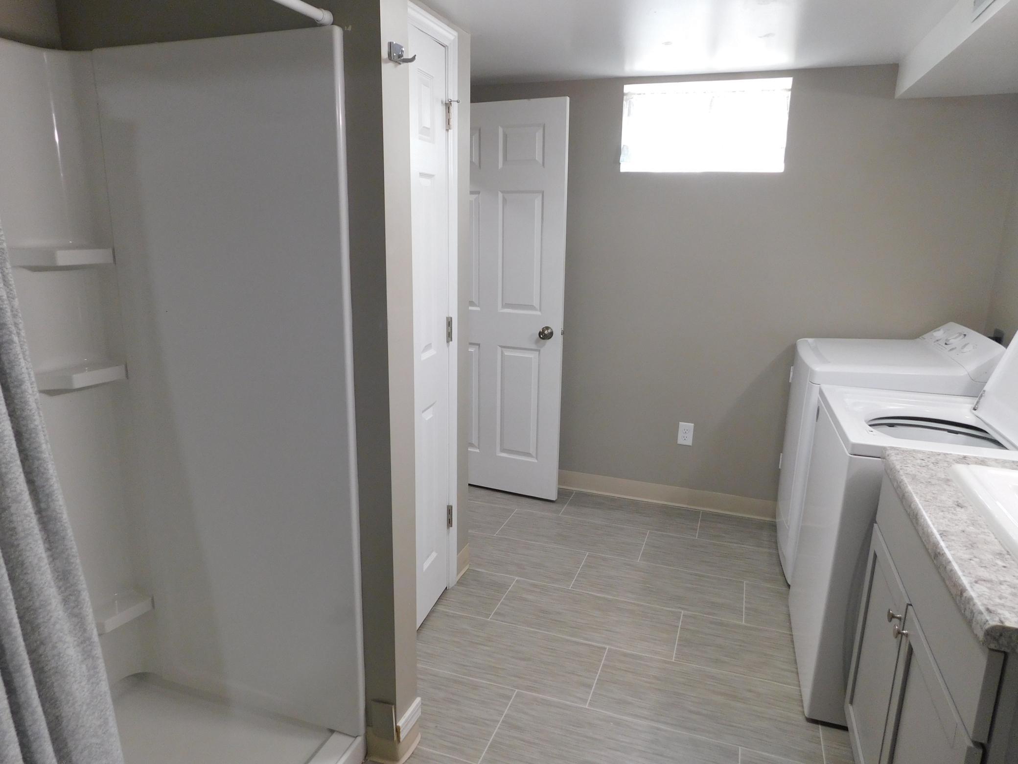basement bathroom-3/4