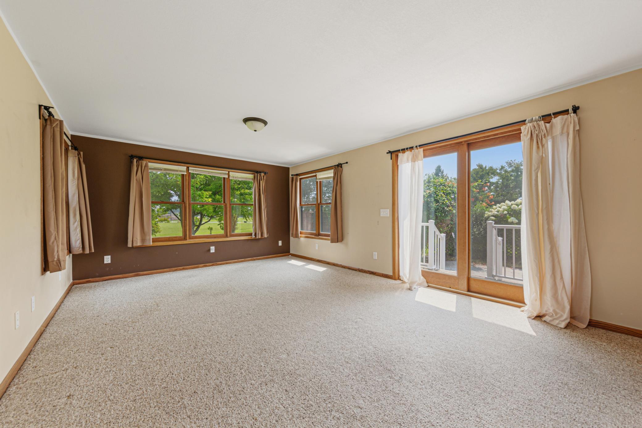 38_34 family room.jpg