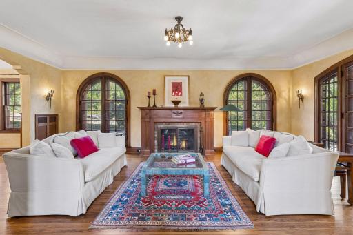 401 W Minnehaha Parkway, Minneapolis, MN 55419