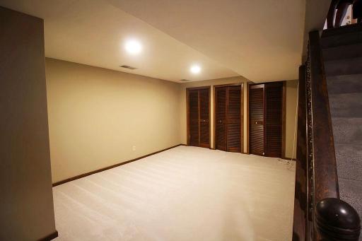 LL Family Room #1