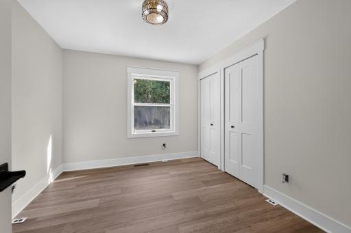 13_10489_Barnes_Way_E-Bedroom-2589.jpg