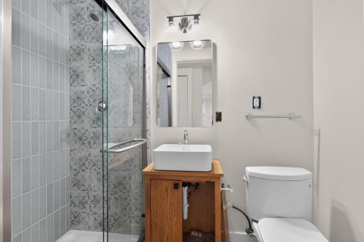 17_10489_Barnes_Way_E-Bathroom-2591.jpg