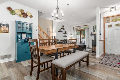 INFORMAL DINING ROOM