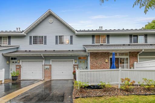13582 Carmody Dr, Eden Prairie