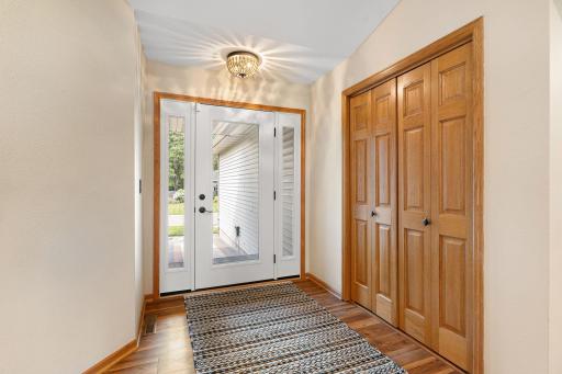 659 Crestview Lane, Owatonna, MN 55060