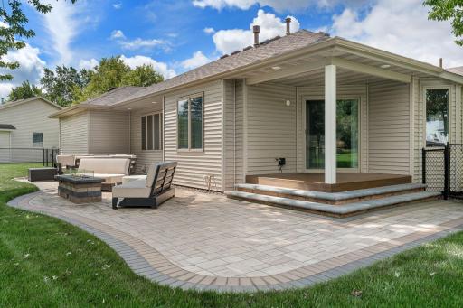 659 Crestview Lane, Owatonna, MN 55060