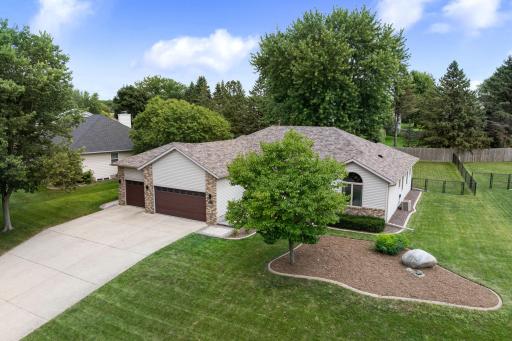 659 Crestview Lane, Owatonna, MN 55060