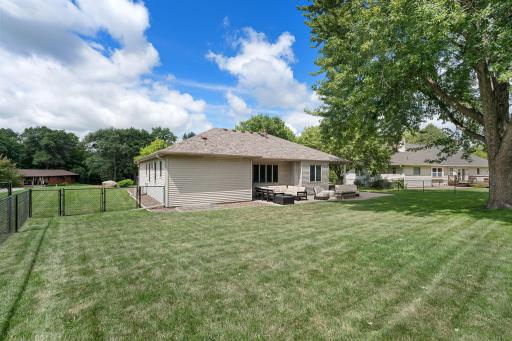 659 Crestview Lane, Owatonna, MN 55060