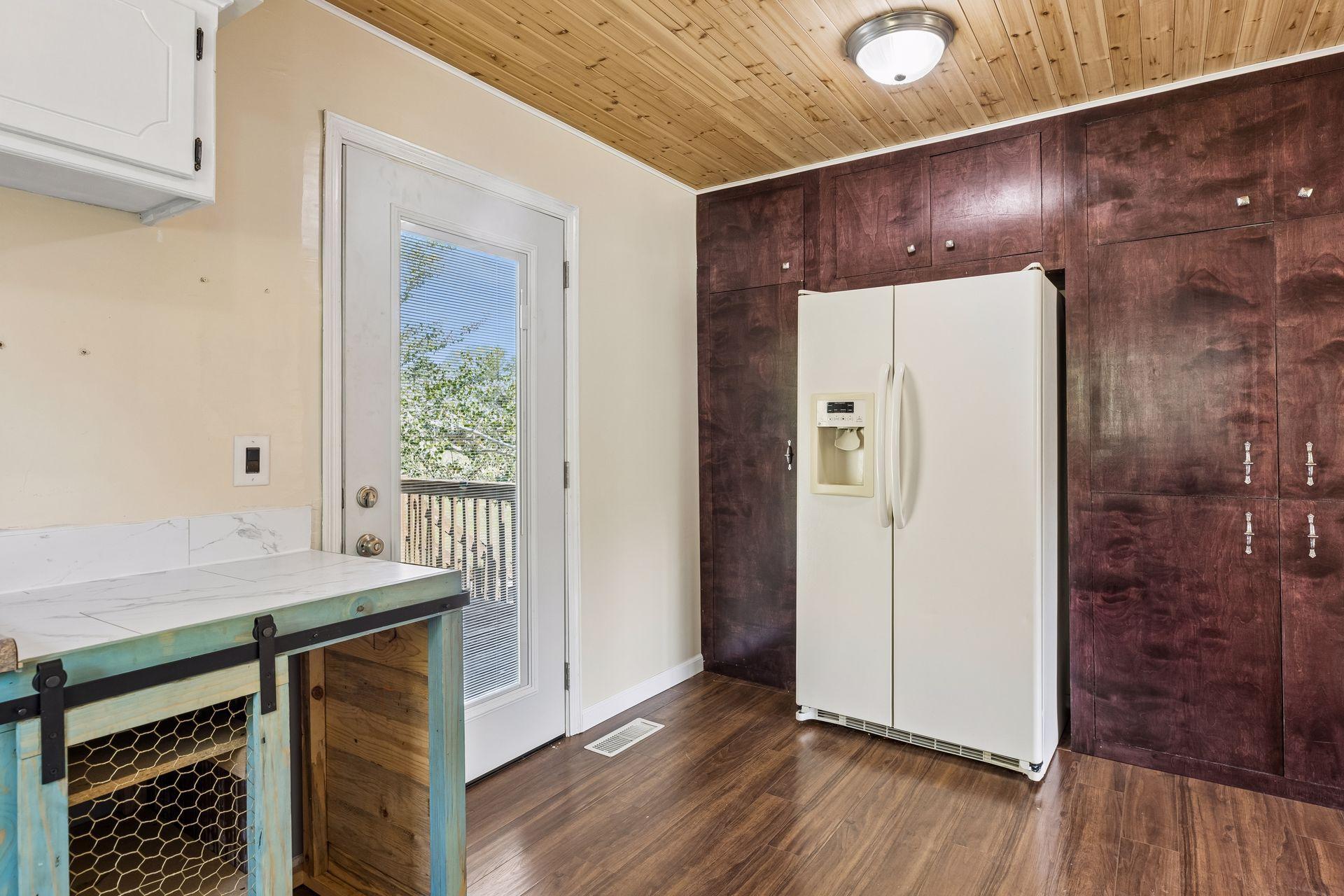 Tons of cabinet space