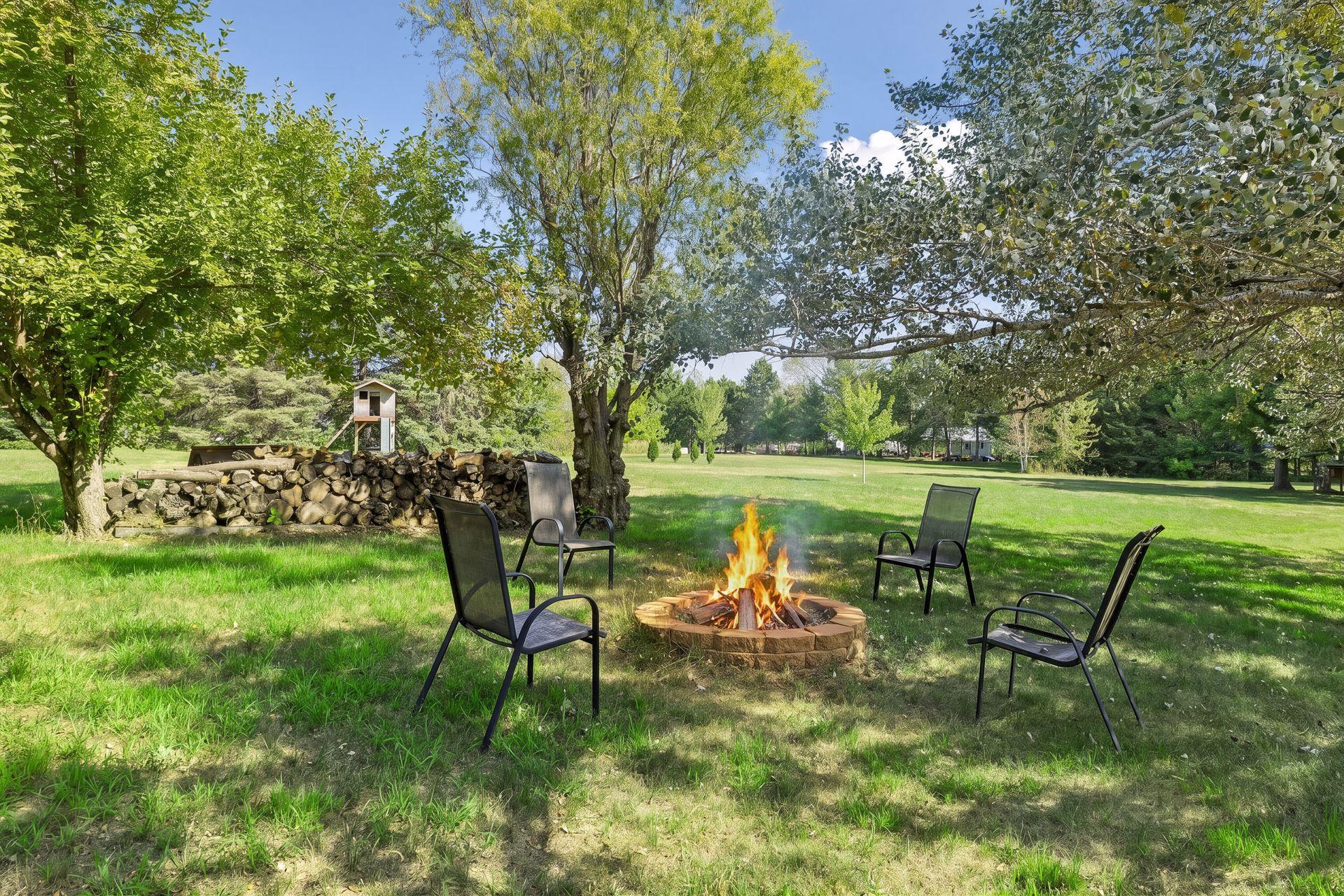 Make memories around the firepit
