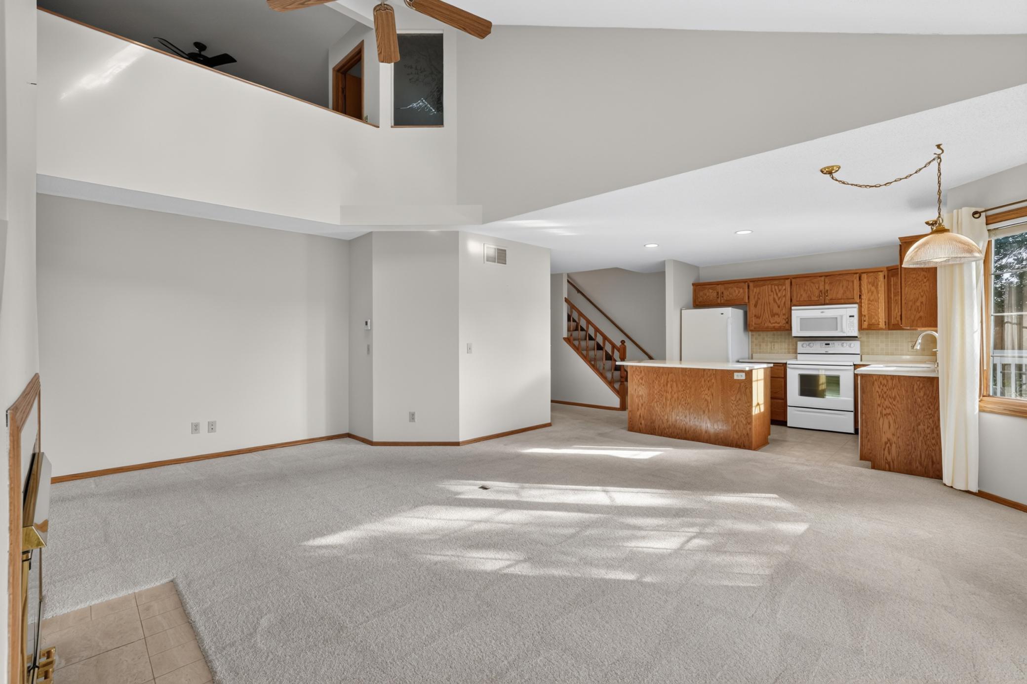 Living Room/Kitchen
