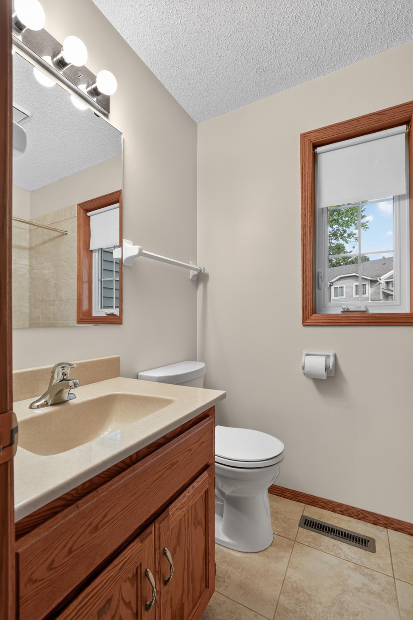 Primary 3/4 Bath/Main