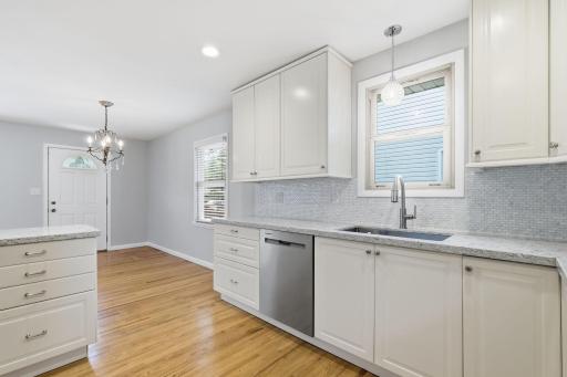 6820 Thomas Avenue S, Richfield, MN 55423