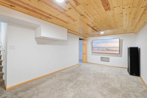 6820 Thomas Avenue S, Richfield, MN 55423