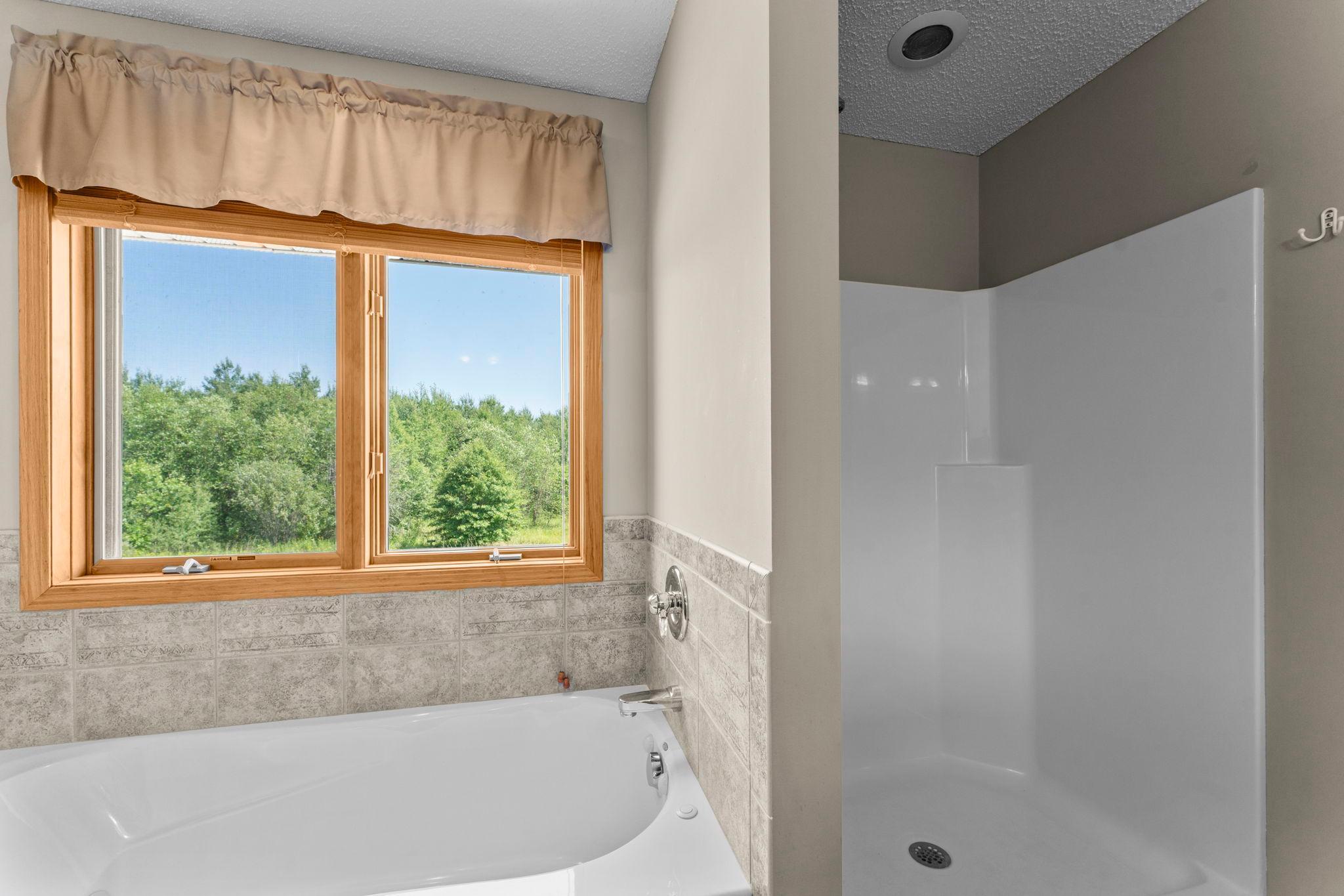 135-web-or-mls-40617 Lowden Ave-588 (68).jpg