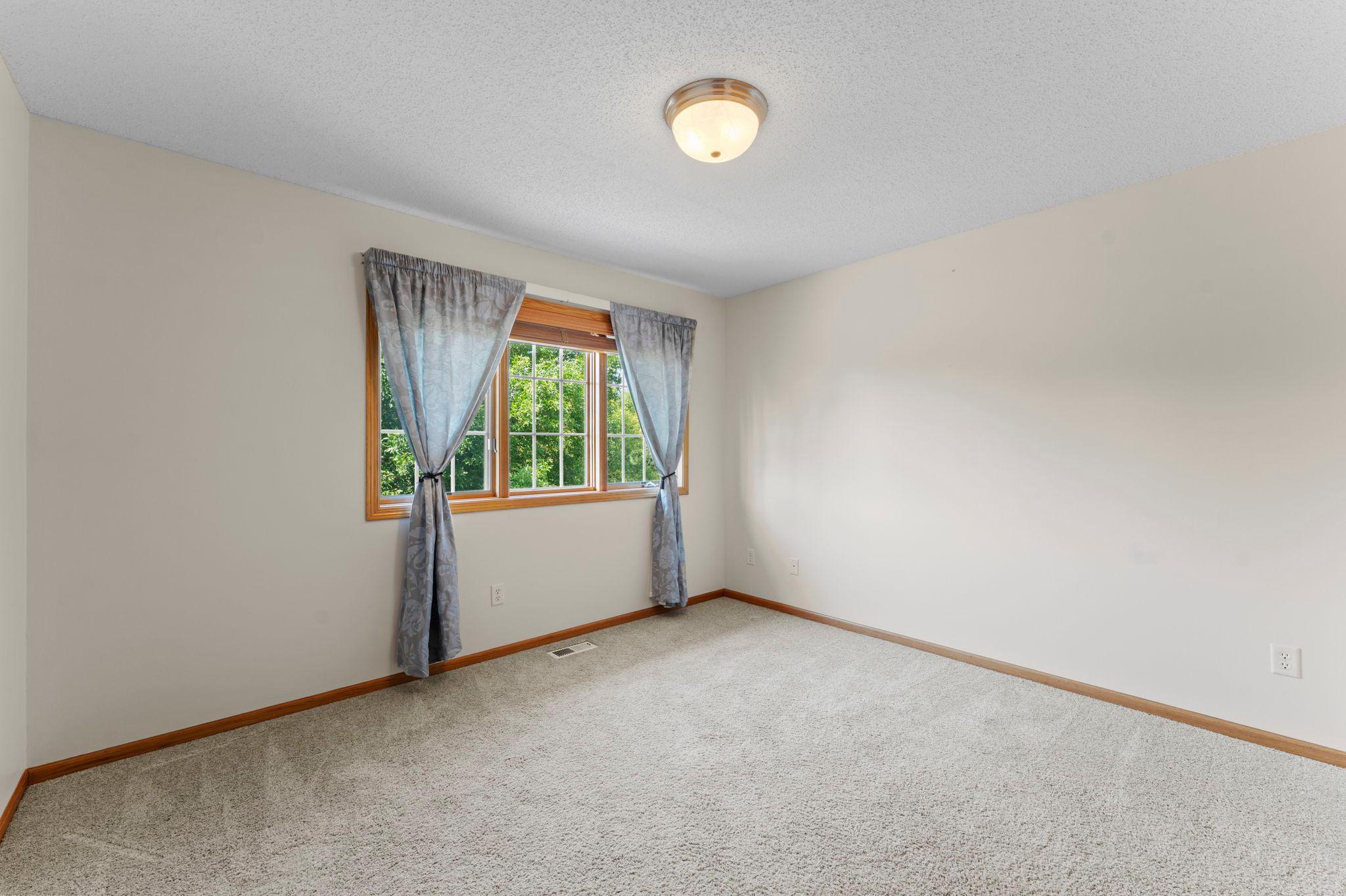 135-web-or-mls-40617 Lowden Ave-588 (72).jpg