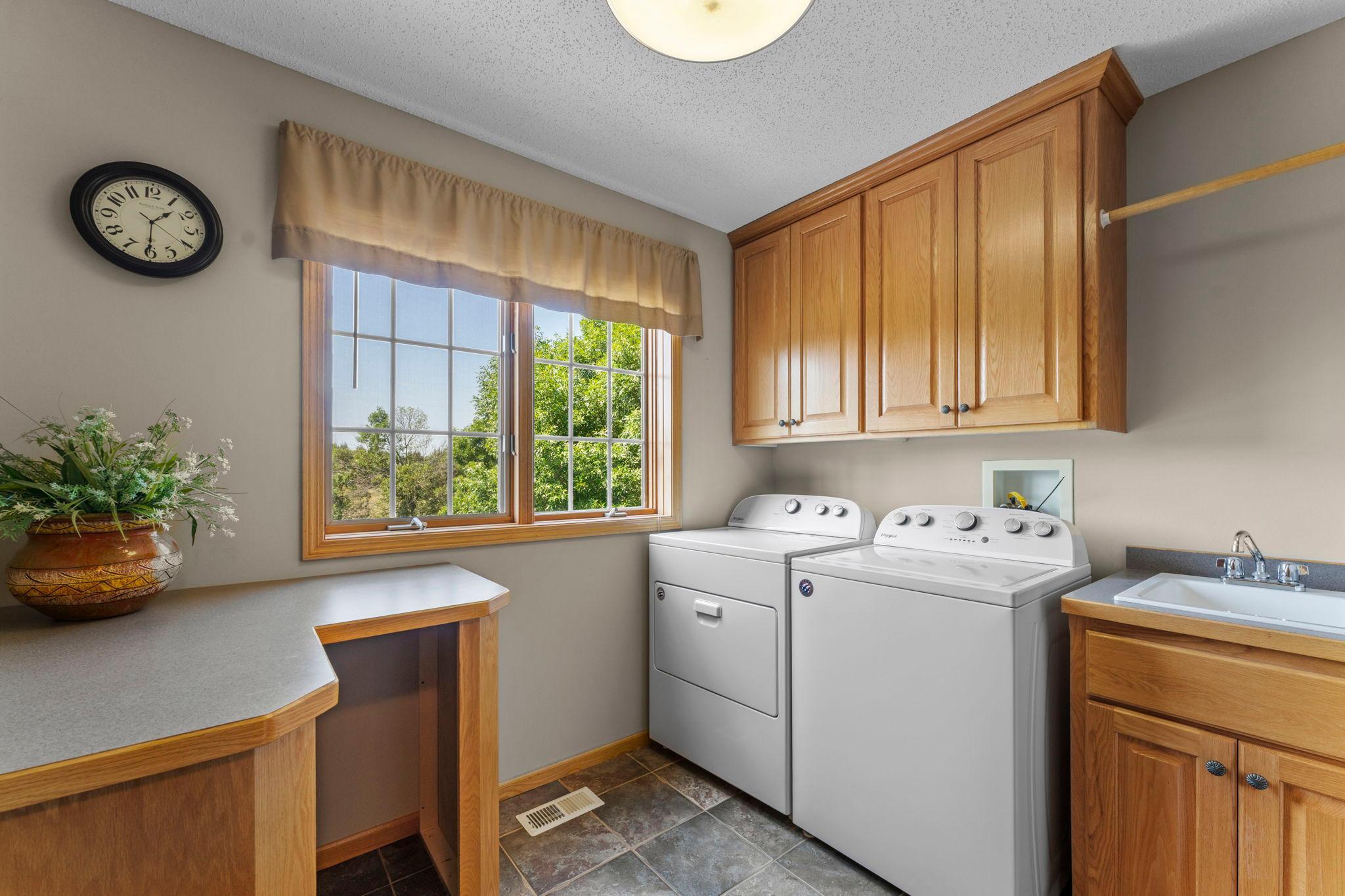 135-web-or-mls-40617 Lowden Ave-588 (79).jpg