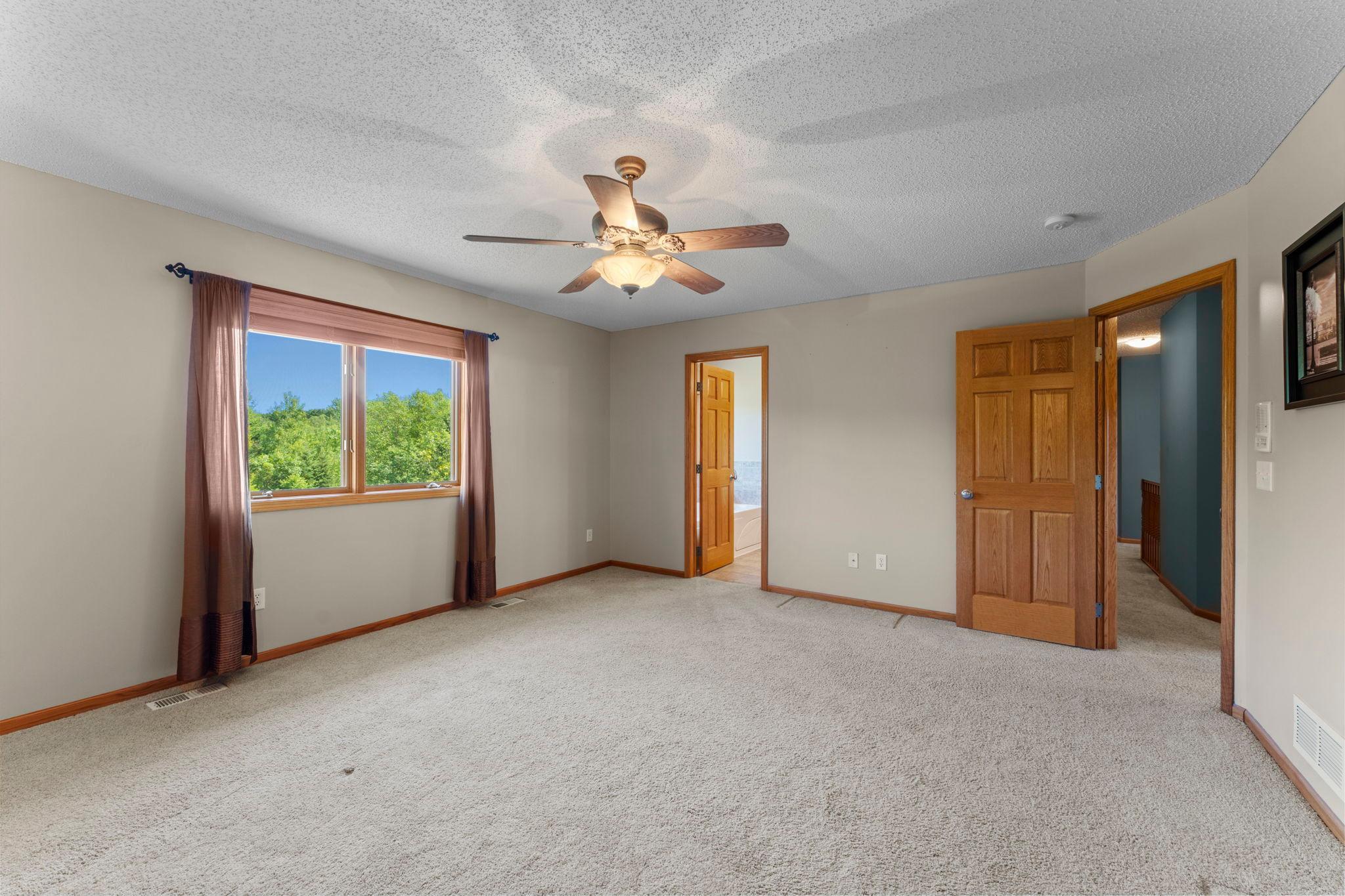 135-web-or-mls-40617 Lowden Ave-588 (66).jpg