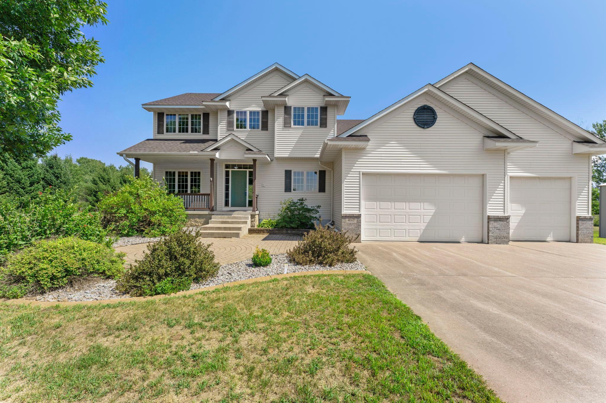 135-web-or-mls-40617 Lowden Ave-588 (22).jpg