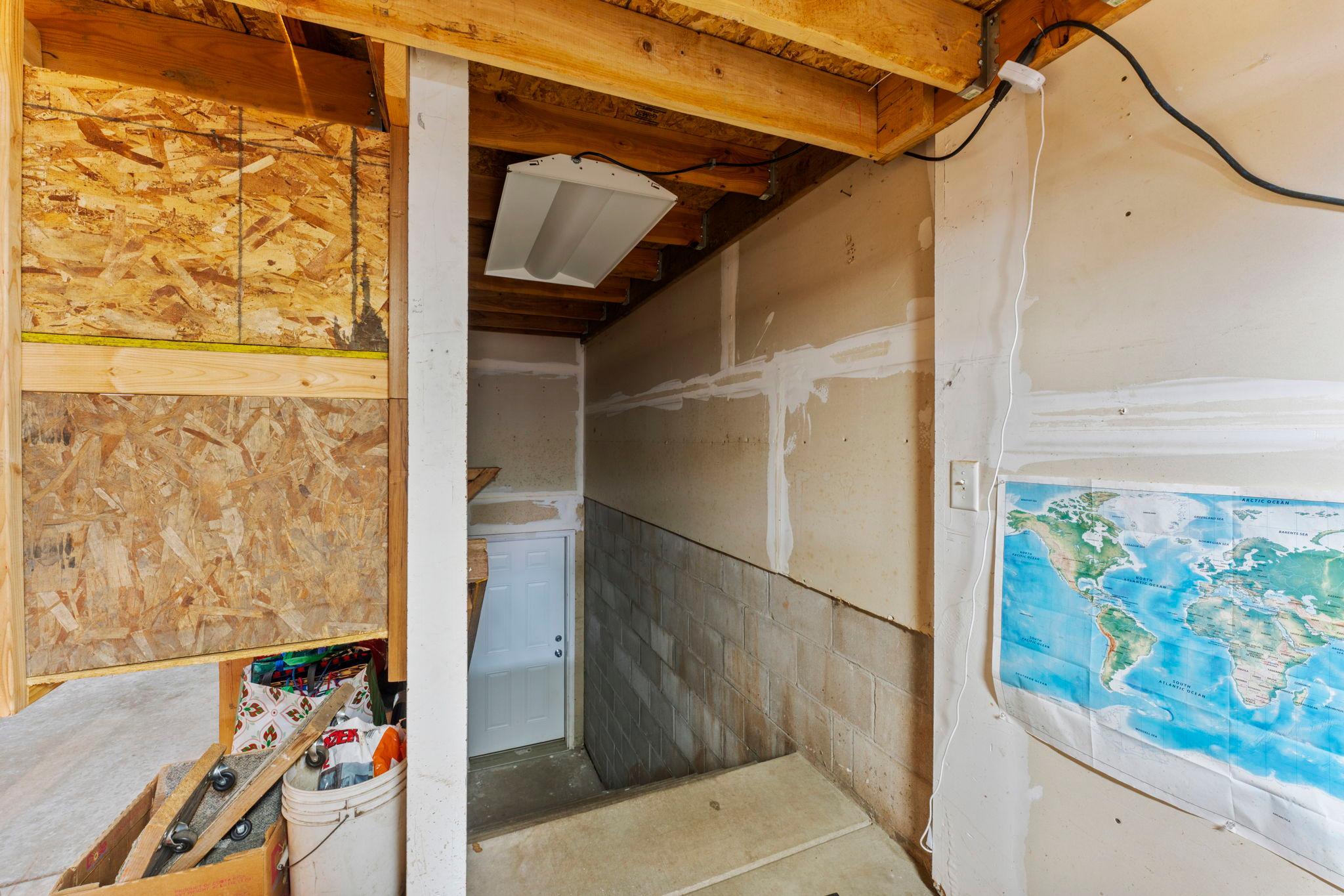 135-web-or-mls-40617 Lowden Ave-588 (105).jpg