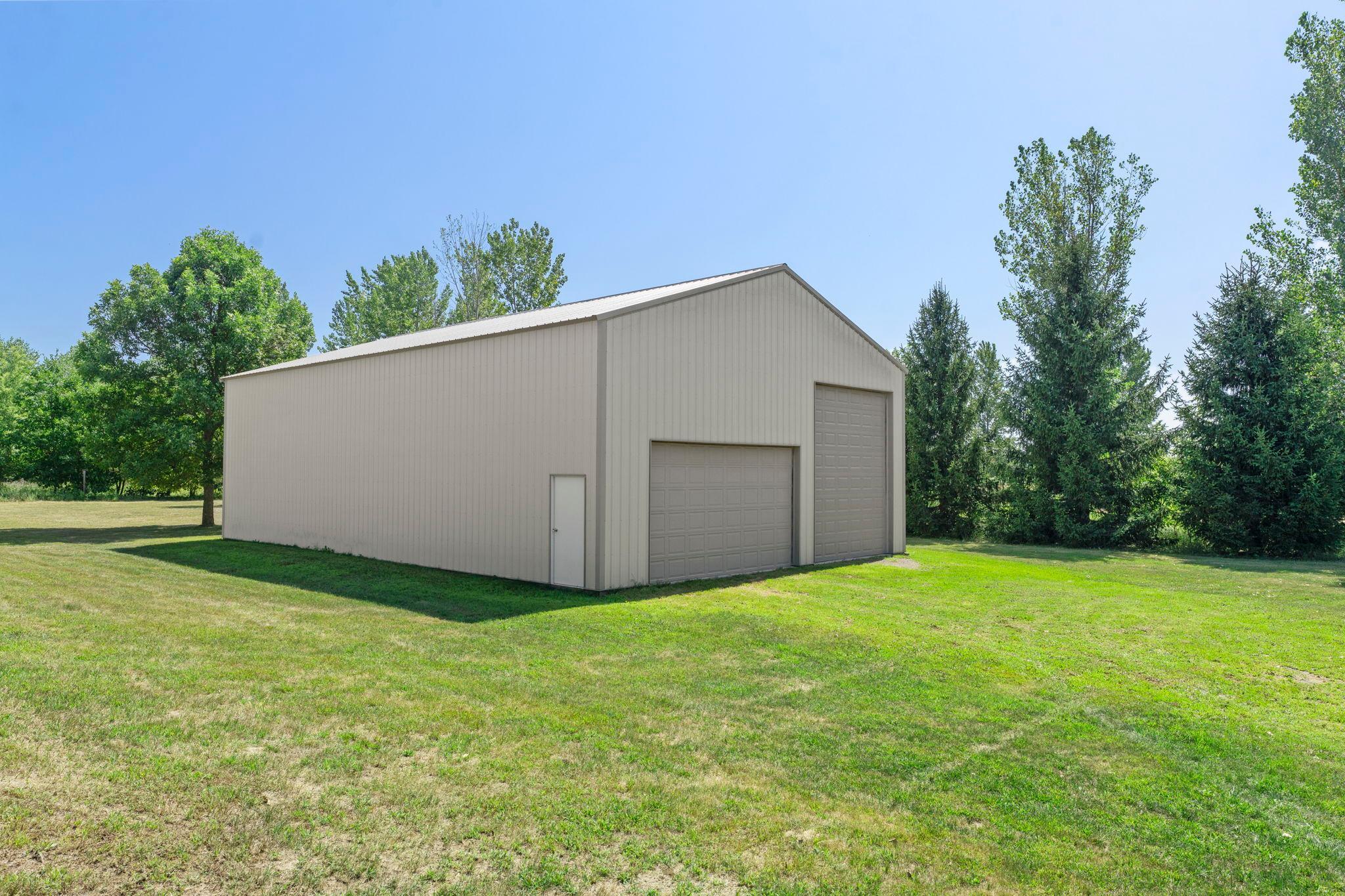 135-web-or-mls-40617 Lowden Ave-588 (125).jpg