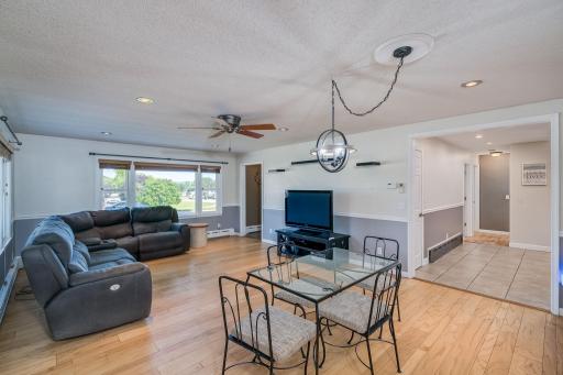 6-web-or-mls-914-n-5th-st.jpg