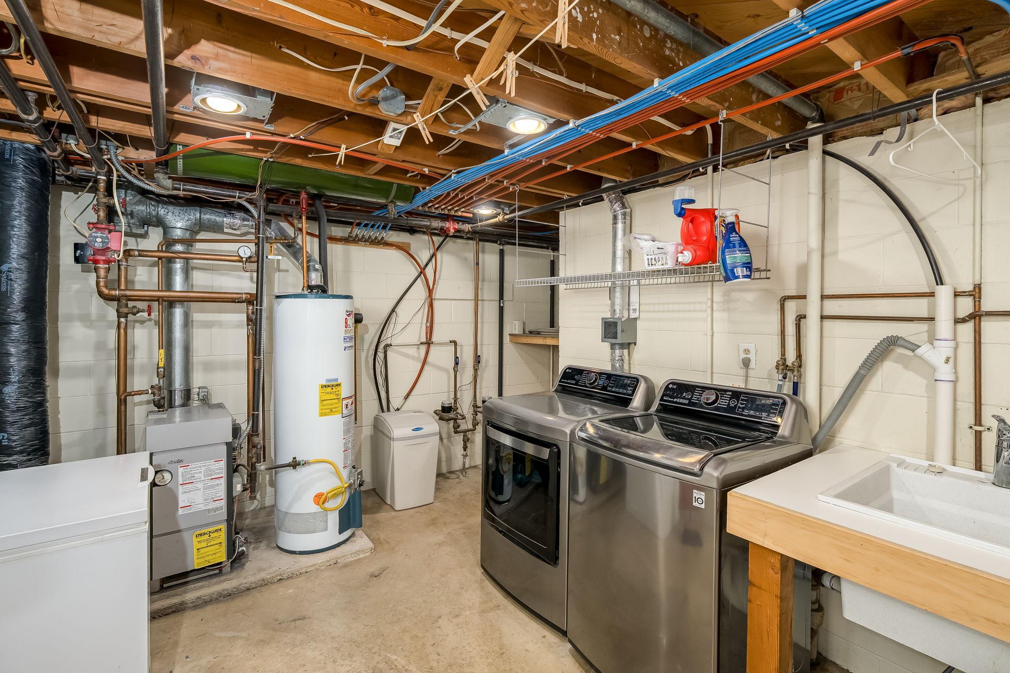 29-web-or-mls-914-n-5th-st.jpg