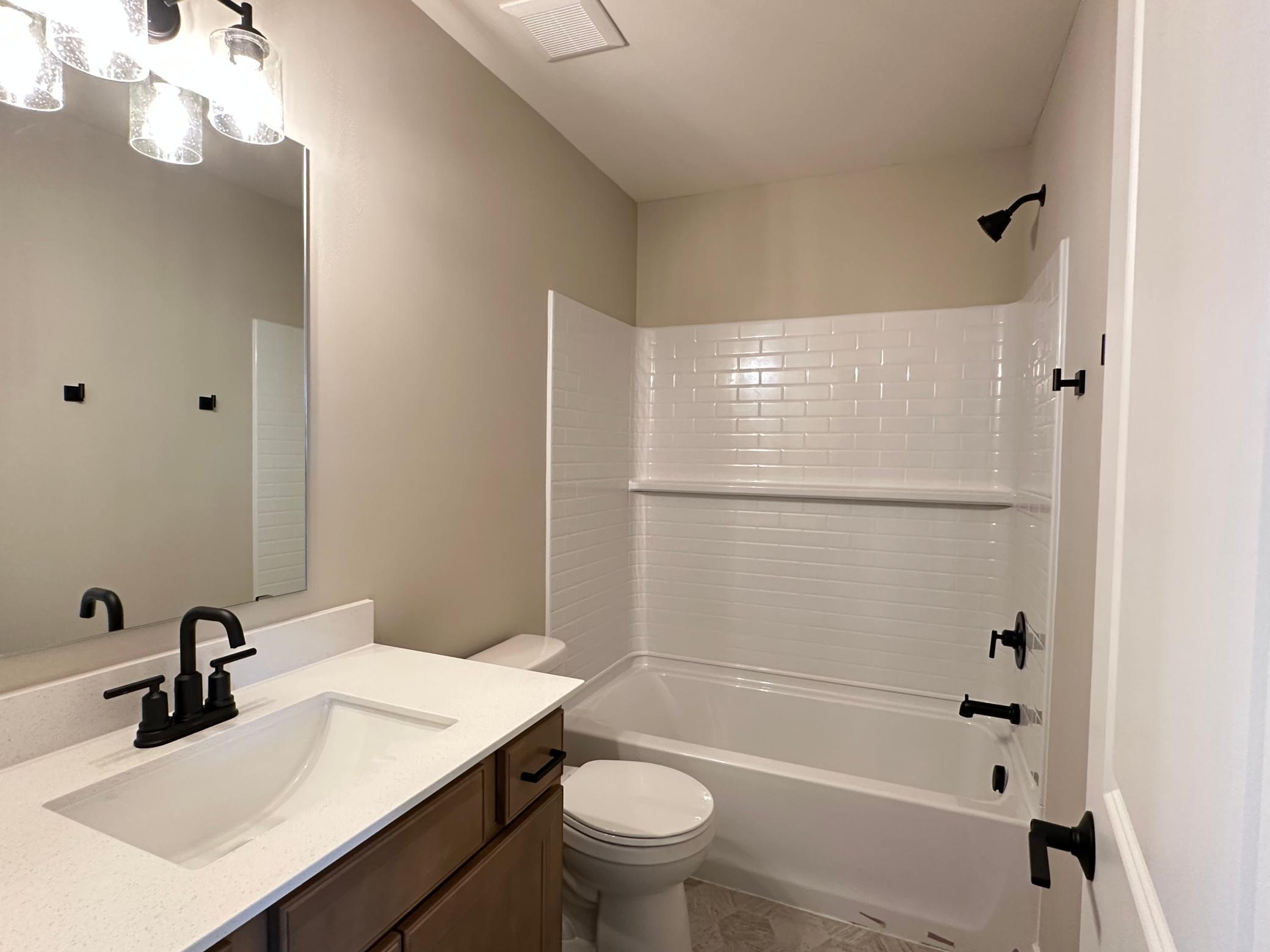 Upper Level Shared Bath