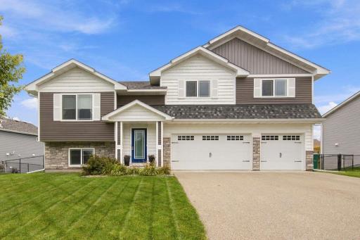 1638 Hidden Trail, Mayer, MN 55360
