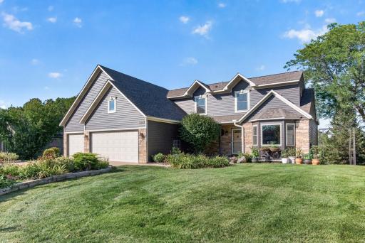 Photo for 3569 Gershwin Avenue N, Oakdale, MN 55128 - listing #7128598 3569 Gershwin Avenue N, Oakdale, MN 55128