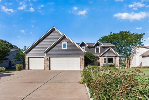 3569 Gershwin Avenue N, Oakdale, MN 55128