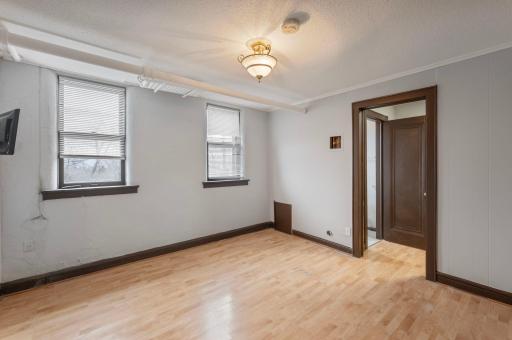 487 Grand Avenue, Saint Paul, MN 55102
