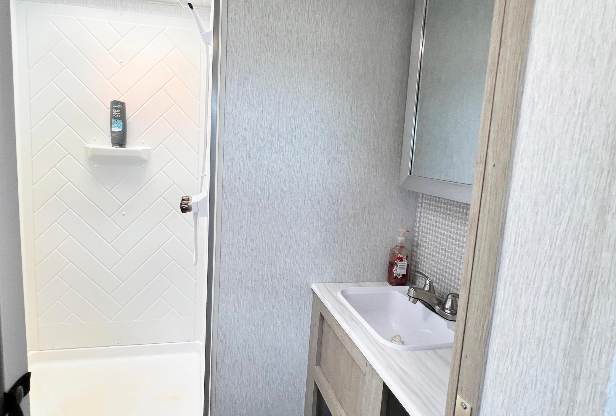 Trailer - bathroom 1.jpeg