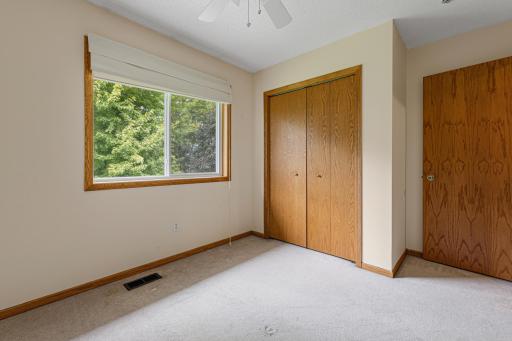 1437 Mcintosh Circle, Shakopee, MN 55379