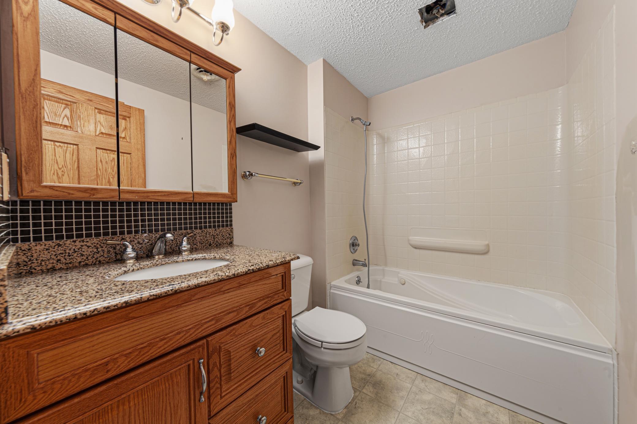 25 bathroom_lower.jpg