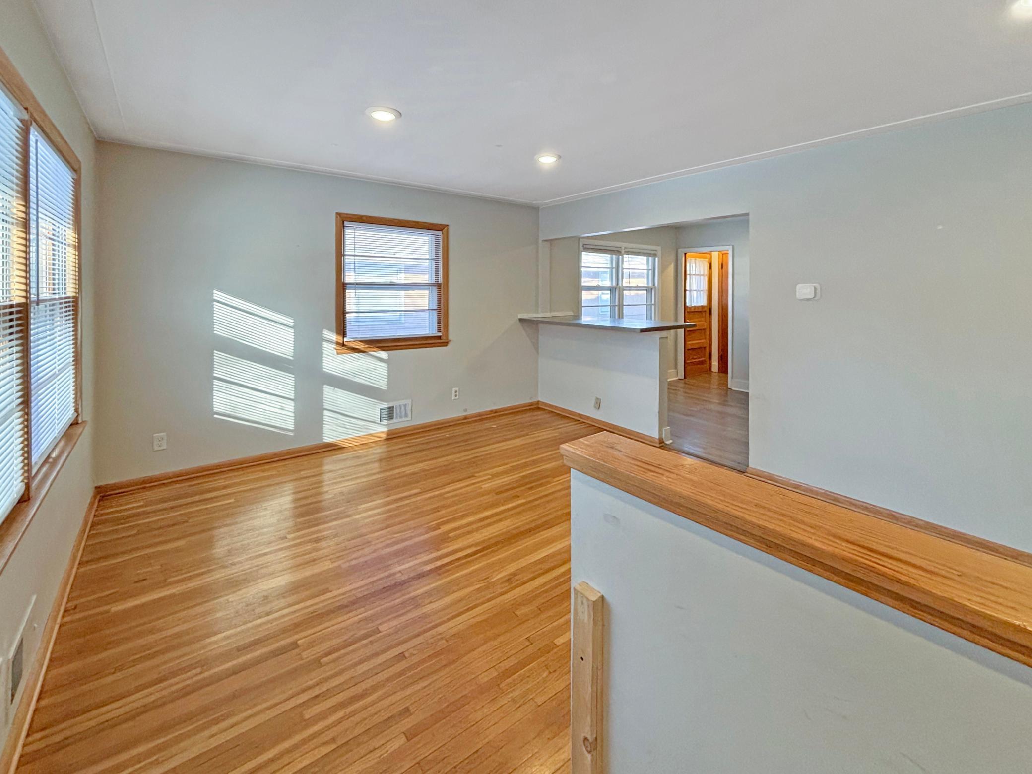 5711 unit living room!