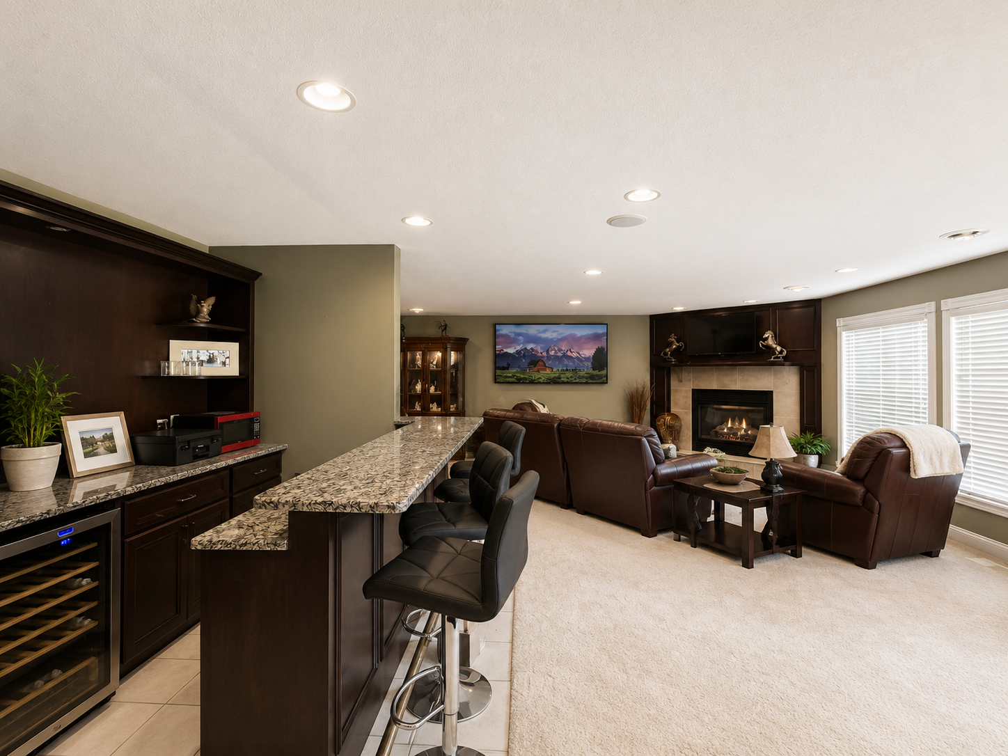 09 family room.PNG