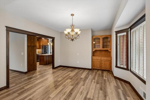 Easy access to kitchen from dining room